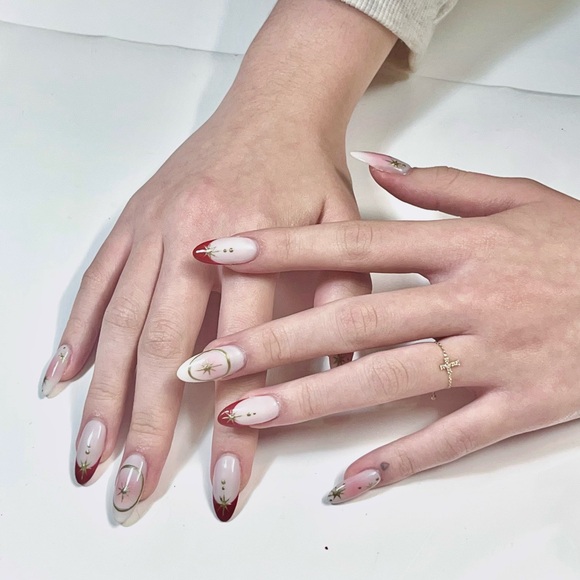 Handmade Elegant Nail Art with Red and Gold Accents - Picture 1 of 1